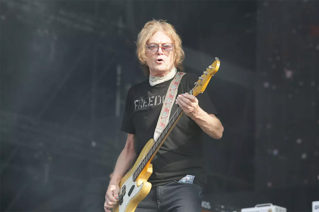 Glenn Hughes annonce sa retraite de la scène avant une nouvelle opération à cœur ouvert