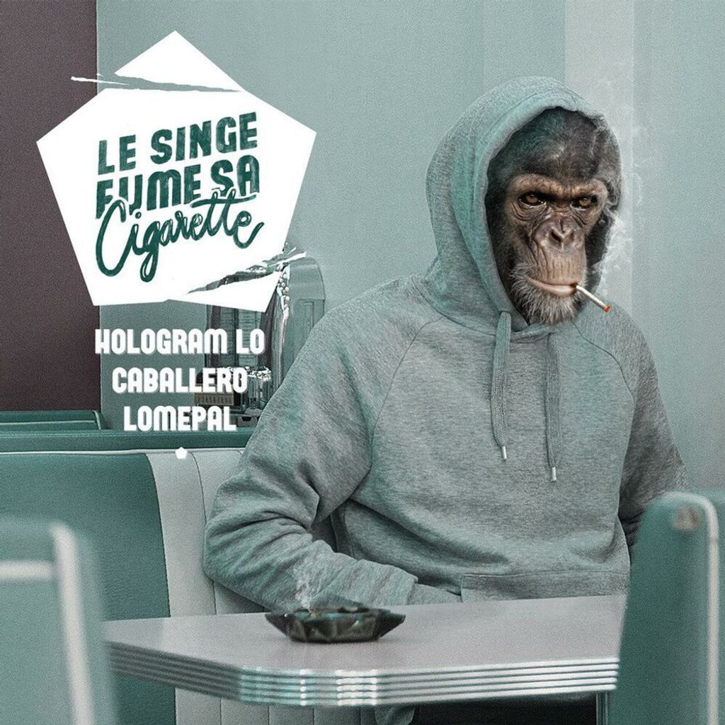 Le singe fume sa cigarette