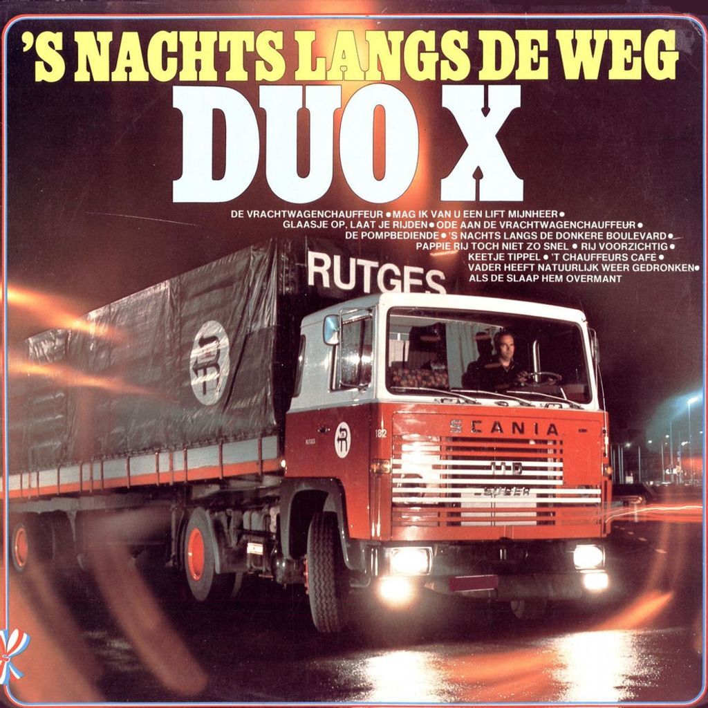 ’s Nachts langs de weg