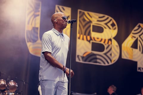 UB40