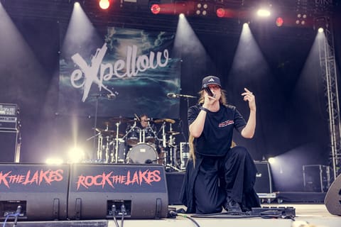 Expellow
