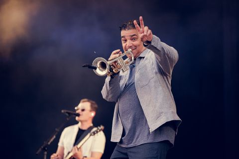UB40
