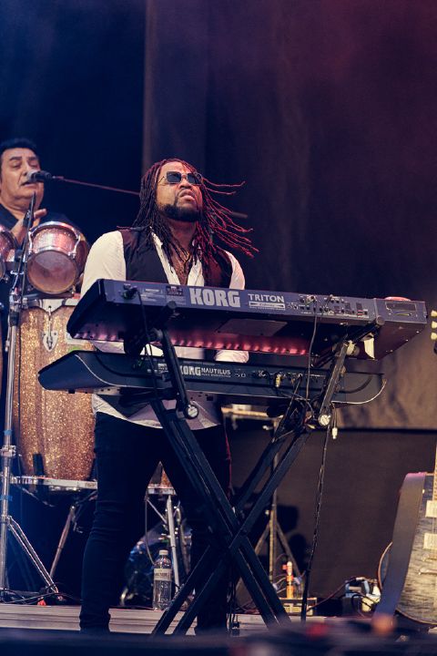 UB40