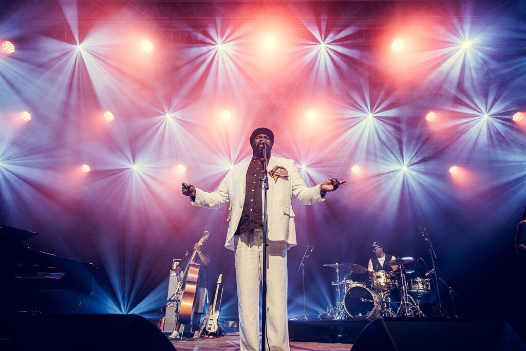 Guitare en Scène 2026 - Jour 1 - Taj Farrant, Gregory Porter, Ben Harper, Sarah Brown, Florian Desbaillet